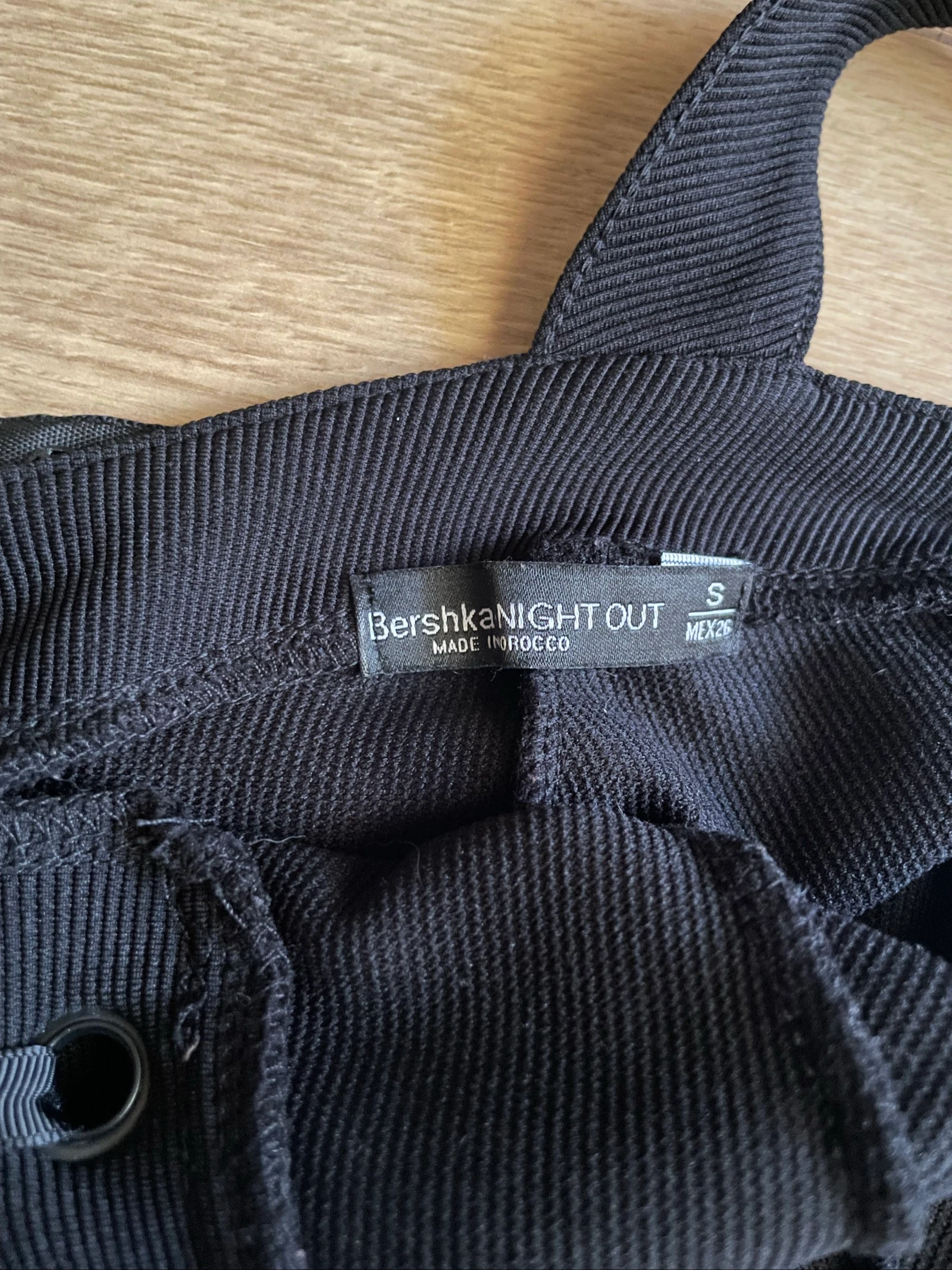 Bershka Body laço preto tamanho P – photo 6